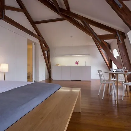 Ac-armazens Cogumbreiro 3*