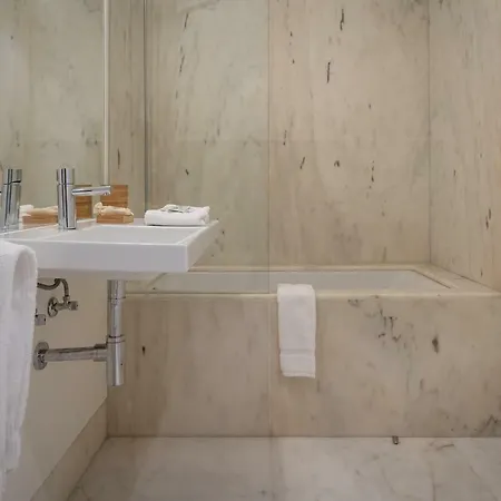 Ac-armazens Cogumbreiro 3* Ponta Delgada (Sao Miguel)