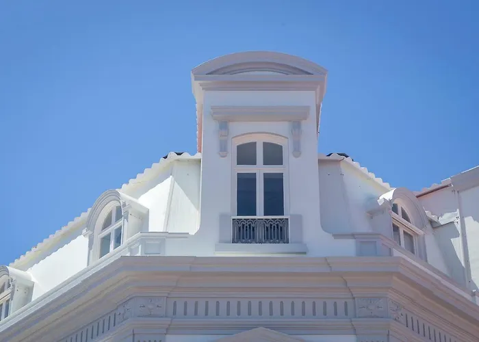 Ac-armazens Cogumbreiro Ponta Delgada (Sao Miguel)