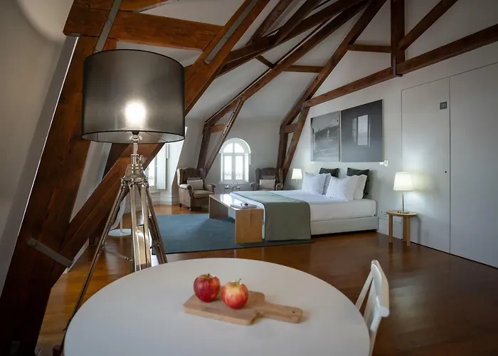 Ac-armazens Cogumbreiro 3*