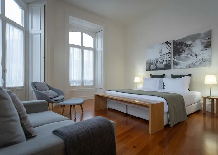 Ac-armazens Cogumbreiro 3* Ponta Delgada (Sao Miguel)